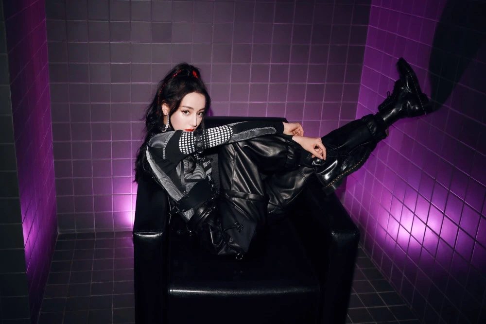 ��ƽ��Ӣ������ֱ���طŵ�ַ��ڣ��������Ȱ͡�һ�����Խֱ���ط�ֱ��[��ͼ]